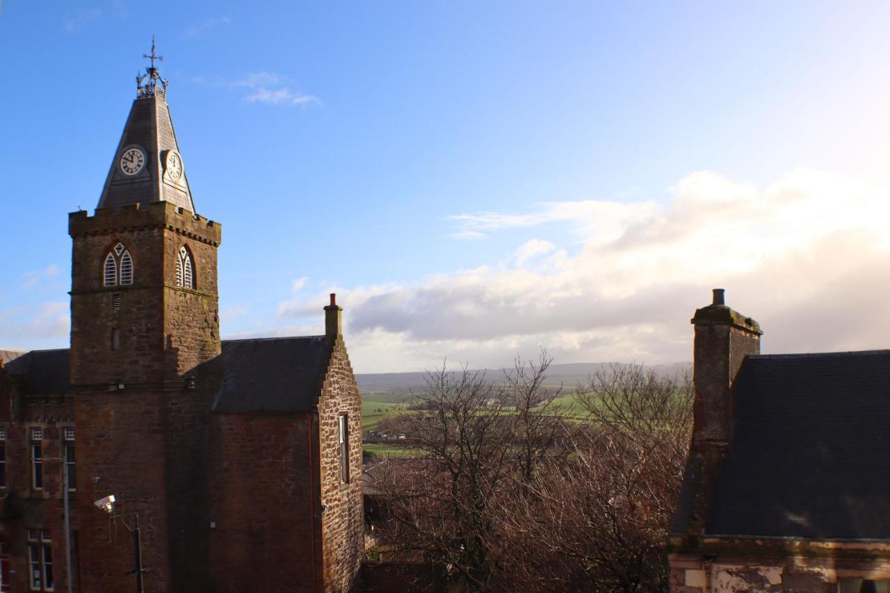 Grand Top Floor Apartment In The Royal Bank House Maybole Exterior foto
